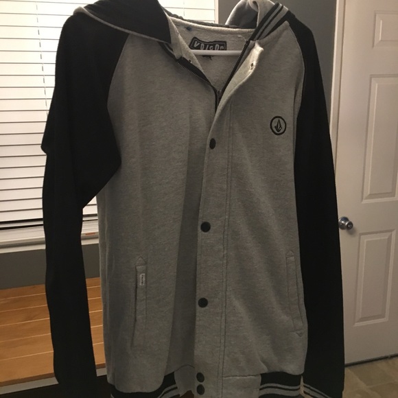 Volcom hoodie - Picture 3 of 3